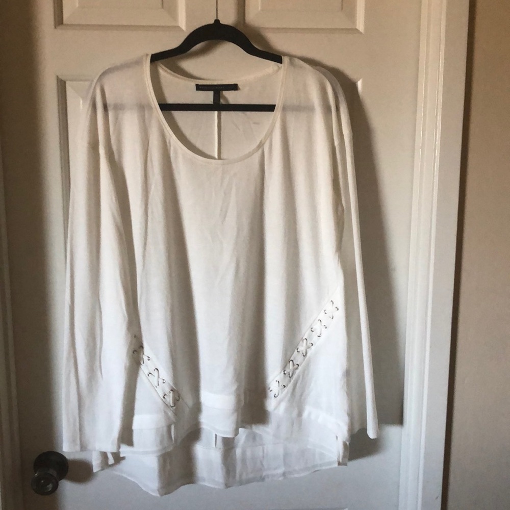 White House Black Market Long shelved top.